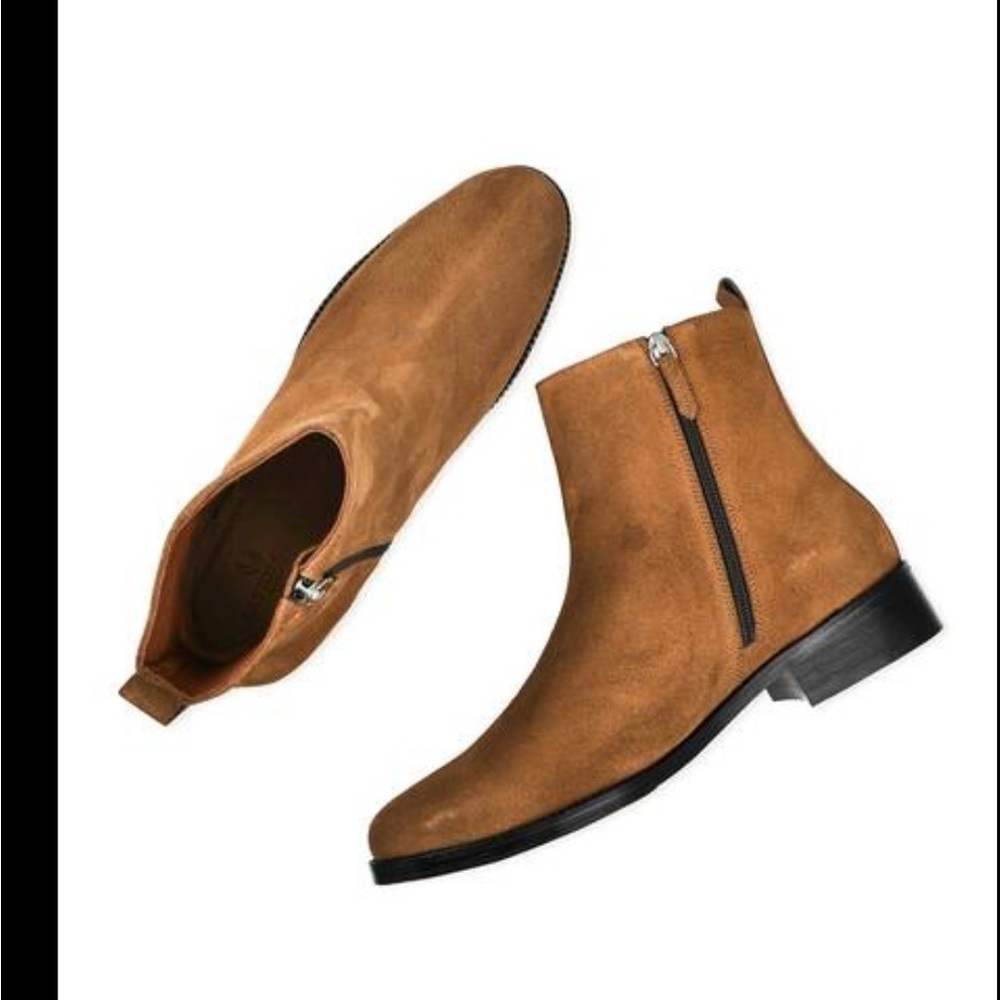 Guess Men's Tan Chukka Boots with Zipper Excellent Condition